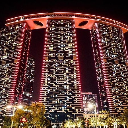 Cozy 1Br In Iconic Tower Apartment Abu Dhabi Ngoại thất bức ảnh