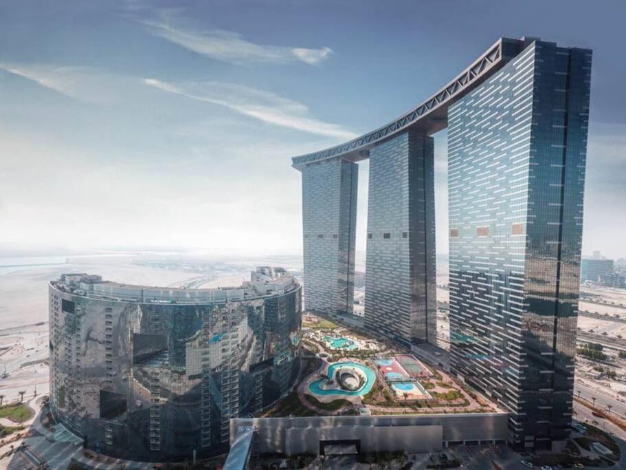 Cozy 1Br In Iconic Tower Apartment Abu Dhabi Ngoại thất bức ảnh
