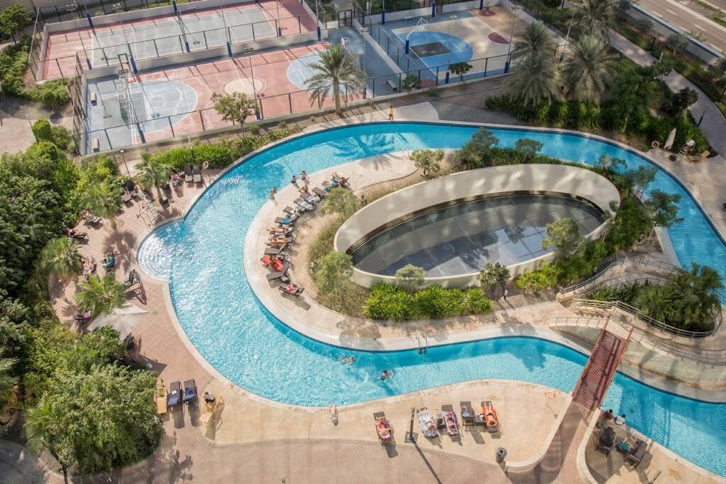 Cozy 1Br In Iconic Tower Apartment Abu Dhabi Ngoại thất bức ảnh